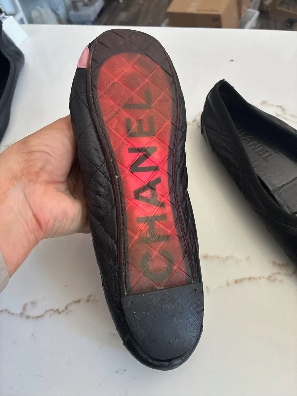 CHANEL cambon Black Leather Ballet Flats with Pink CC Emblems